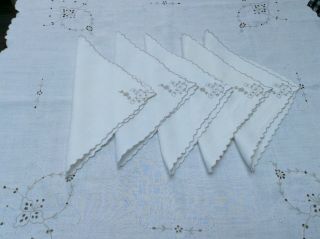 Vintage Linen Table Cloth & 5 Napkins Madeira Embroidery & Cut Work 34” X 34”