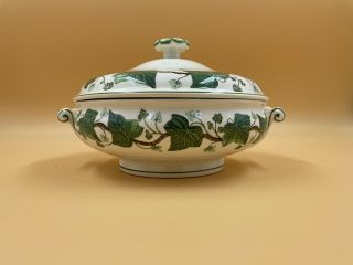 Wedgewood Napoleon Ivy Green Covered Vegetable Casserole Dish Bowl 8 
