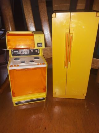 1978 Barbie Dream House Stove & Refrigerator Tlc.  Food