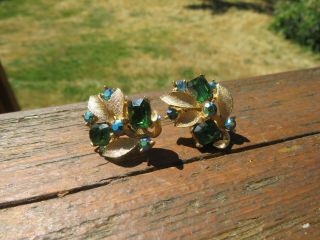Vtg Lisner Gold Tone Blue Green Aurora Borealis Rhinestones Screw Back Earrings 2