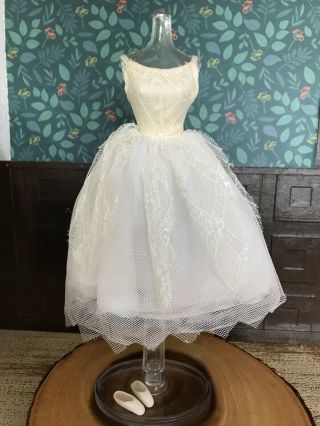 Barbie 9327 " Snowflake Fairy " Dress W/ Ballet Shoes From 1976