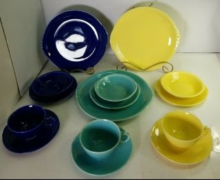Vintage Paden City Pottery Caliente Shell Crest 15 Pc Dish Set In 3 Colors