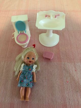 Vintage Mattel Kelly Doll Bathroom Toilet Sink Stepping Stool