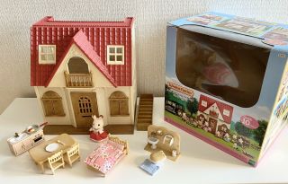Sylvanian Families Red Roof Cosy Cottage.  Boxed & Complete With Extra Bathroom.