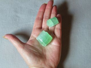 DREAMY GREEN CALCITE CRYSTALS PRETTY PAIR MEXICO VINTAGE OLD STOCK 3