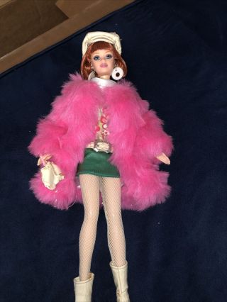 2000 Barbie Groovy 60 