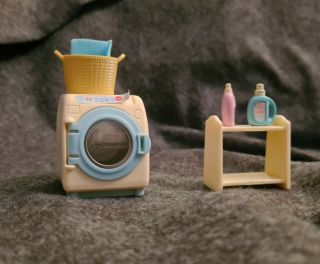 Sylvanian Families Washing Machine Set With Accessories