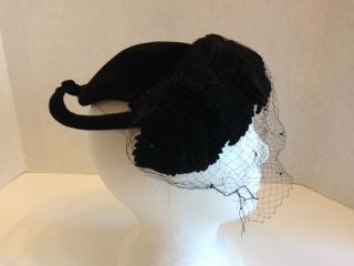 Vintage Riviera Black Leaf Ladies Hat/headpiece With Black Netting