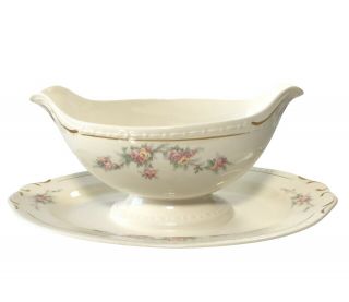 Homer Laughlin Georgian Eggshell Gravy Boat Double Pour Attached 