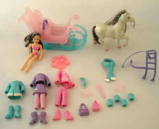 Polly Pocket 2004 Snow Cool Sleigh Day Winter Sleigh Horse Carriage Fashion Doll