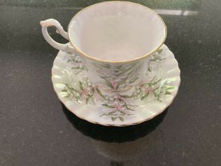 ROYAL ALBERT SPRINGTIME SERIES LILY OF THE VALLEY - BONE CHINA CUP & SAUCER 3