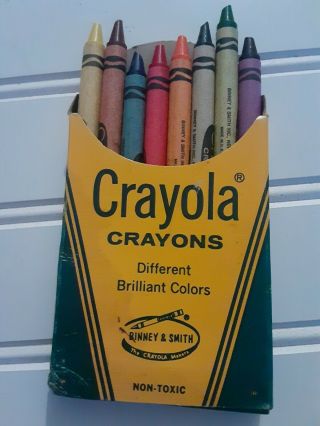 Vintage Crayola Crayons 8 Pack W/ Box Binney & Smith 8 Crayons