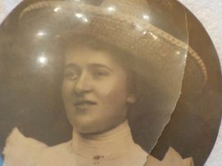 VINTAGE ANTIQUE PHOTO ON METAL VICTORIAN LADY WITH HAT 2