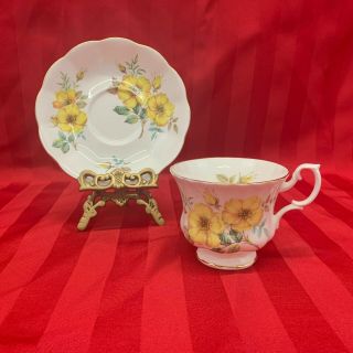 Royal Albert Bone China England Teacup & Saucer Yellow Floral Pattern