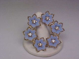 Vintage Goldtone & Blue Lucite/rhinestone Flower Brooch