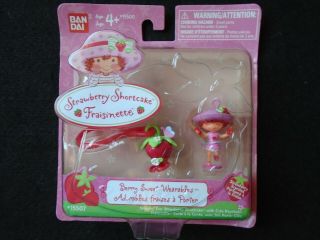 Bandai Strawberry Shortcake Berry Sweet Wearables Keychain 2002