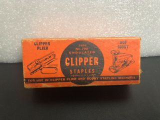 Vintage Clipper Undulated Staples For Ace Scout & Clipper Pliers Machines Box