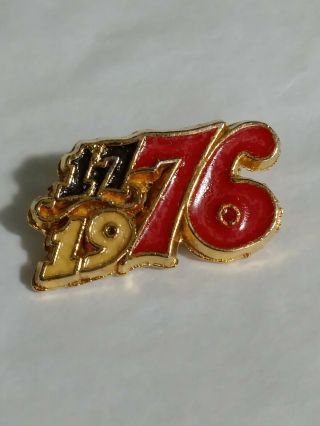 1776 - 1976 Bicentennial Lapel Hat Jacket Pin Vintage Enamel Red White & Blue