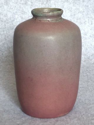 Muncie Pottery No.  111 Vase 4.  5 " Matte Blue Over Rose Glaze B4 Ex