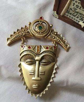 Vintage Signed Avon Aboriginal Pin Brooch Gold gilt metal rhinestones Aztec 3