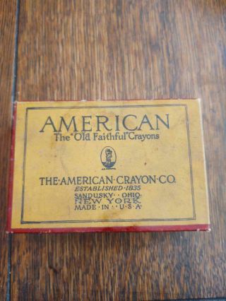 Vintage The " Old Faithful " Soft Yellow Crayons No.  420 American Crayon Co.  Box