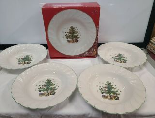 Set Of 4 Nikko Happy Holidays Rim Soup Plates/bowls -