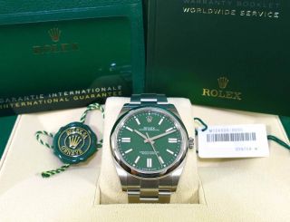 July 2021 Rolex Oyster Perpetual 41 Green Dial 124300 41mm Box Papers