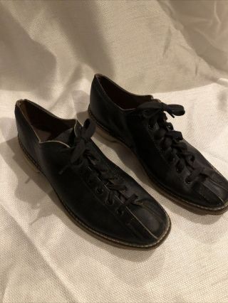Vintage Black Leather Bowling Shoes,  Mens Size 7 Women’s Size 8.  5 Cond