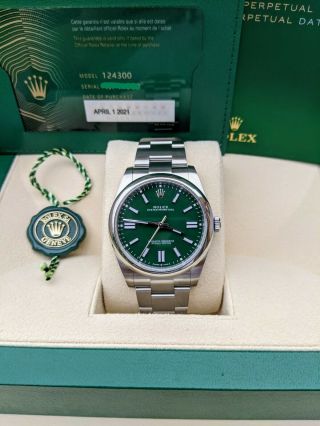 Rolex Oyster Perpetual Green Men ' s Watch 41mm - 124300 2021 4