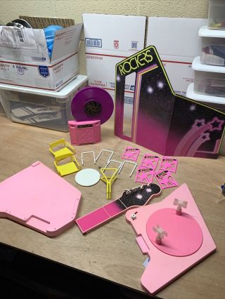 Vtg 1985 Barbie & The Rockers Hot Stage And Dance Café Set Parts See Last Pic