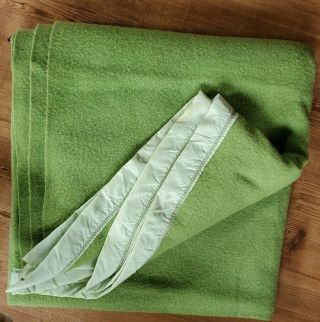 Vintage Amc Green Wool Satin Edge (approx.  2 In) Blanket With Label 80 X 84