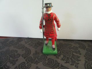 Vintage England Britains 1990 English Beefeater Guard Die Cast Metal