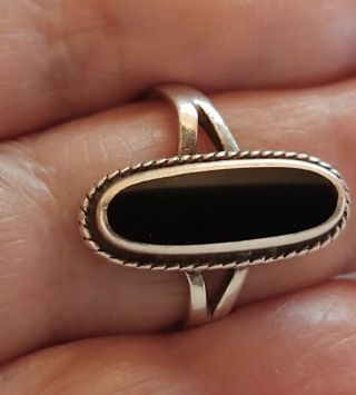 Vintage Handmade Sterling Silver 925 Ring With Black Onyx Gemstone ( (s51))