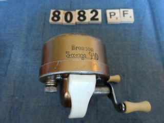 T8082 Pf Bronson Savage 910 Spincast Antique Fishing Reel