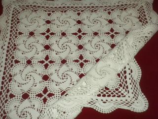 Antique&vintage Handmade White Small Crochet Lace Tablecloth Code:b411