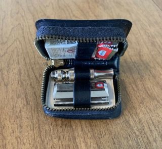 Vintage Gillette Travel Safety Razor Kit In Case.  L@@k Tiny Small