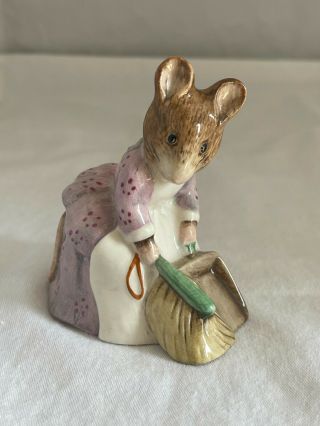 1989 Royal Albert England Beatrix Potter Hunca Munca Sweeping Bp6a Figurine