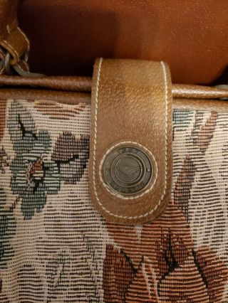 Vintage Capezio Tapestry Purse Handbag 2