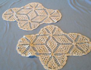 Vintage Pair Sofa Chair Arm Covers Or Doily Hand Finished Needle Art