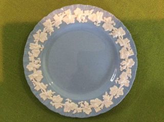 Wedgwood Embossed Queensware Cream On Lavender Shell Edge 6 " Bread Plate