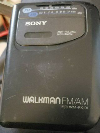 Vintage Sony Walkman Wm - Fx101 Am/fm Radio Cassette Player W/2 Batteries