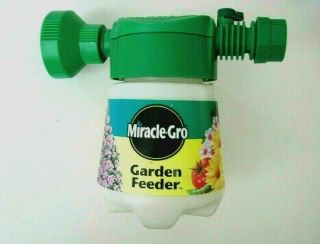 Vintage Miracle Grow Garden & Lawn Feeder Plastic Sprayer