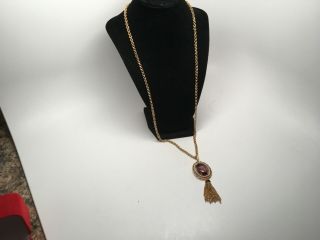 Vtg Signed Avon Gold Tone Amethyst Rhinestone Faux Pearl Tassel Pendant Necklace