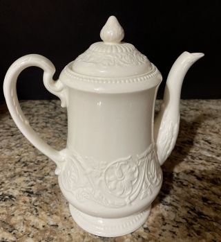 Vintage Etruria of Barlaston Embossed Queensware Wedgwood cream Tea Pot 3