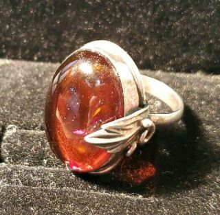 VINTAGE AMBER AND STERLING SILVER RING SIZE 5.  5 2