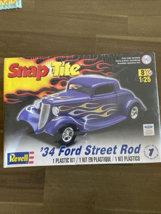 Revell 1934 Ford Street Rod Snaptite 1:25 Plastic Car Kit