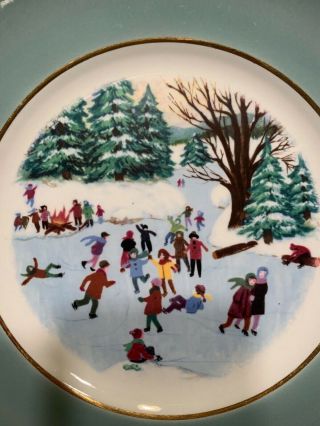 1975 Avon Christmas Collectible 8 3/4” Plate Skaters On The Pond Vintage