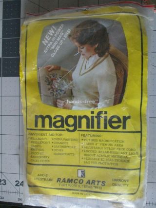 Vtg Hands Magnifier Glass Crafts 4 " Viewing Area Adjustable Neck Cord Euc