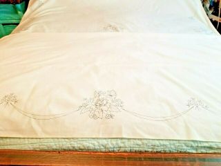 Large Vintage Floral Tablecloth To Embroider Heavy Fabric Could Be A Bedspread