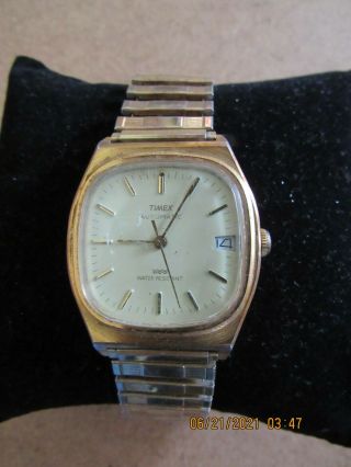 Vintage Mens Timex Automatic Date Wrist Watch Water Resistant